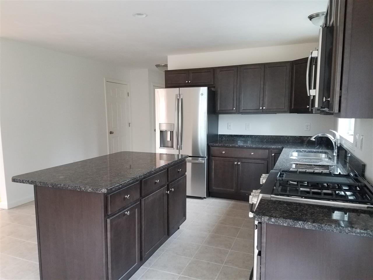 101 Falcon Ridge Road, Unit 8 Milford, NH 03055 - Photo 11 of 32