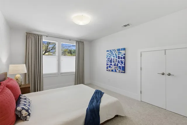 $1,400,000 | 4404 Speedway, Austin, TX 78751