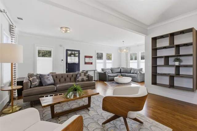 $1,400,000 | 4404 Speedway, Austin, TX 78751