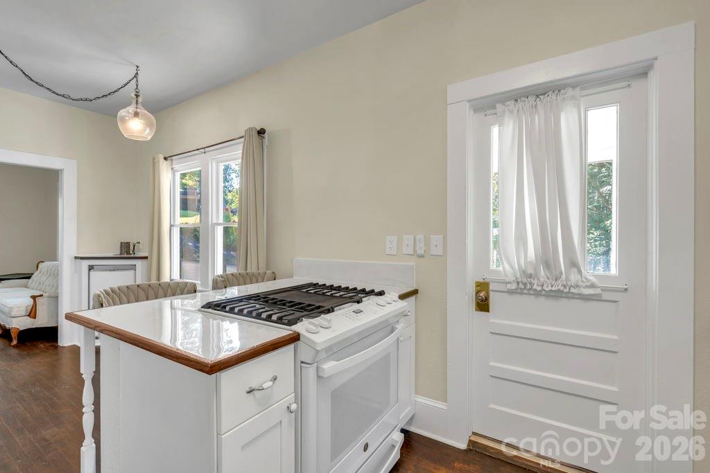 1415 Roan Road Spruce Pine, NC 28777 - Photo 15 of 42