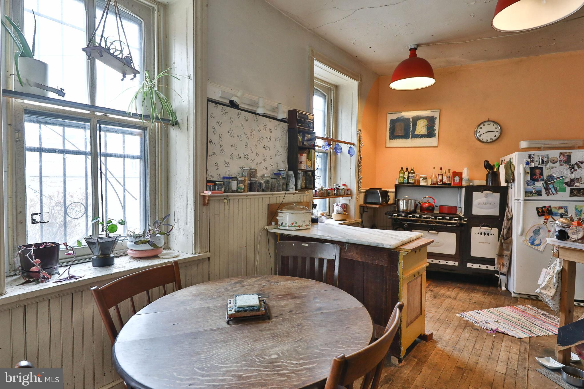 4372 Fleming Street Philadelphia, PA 19128 - Photo 16 of 25 Kitchen
