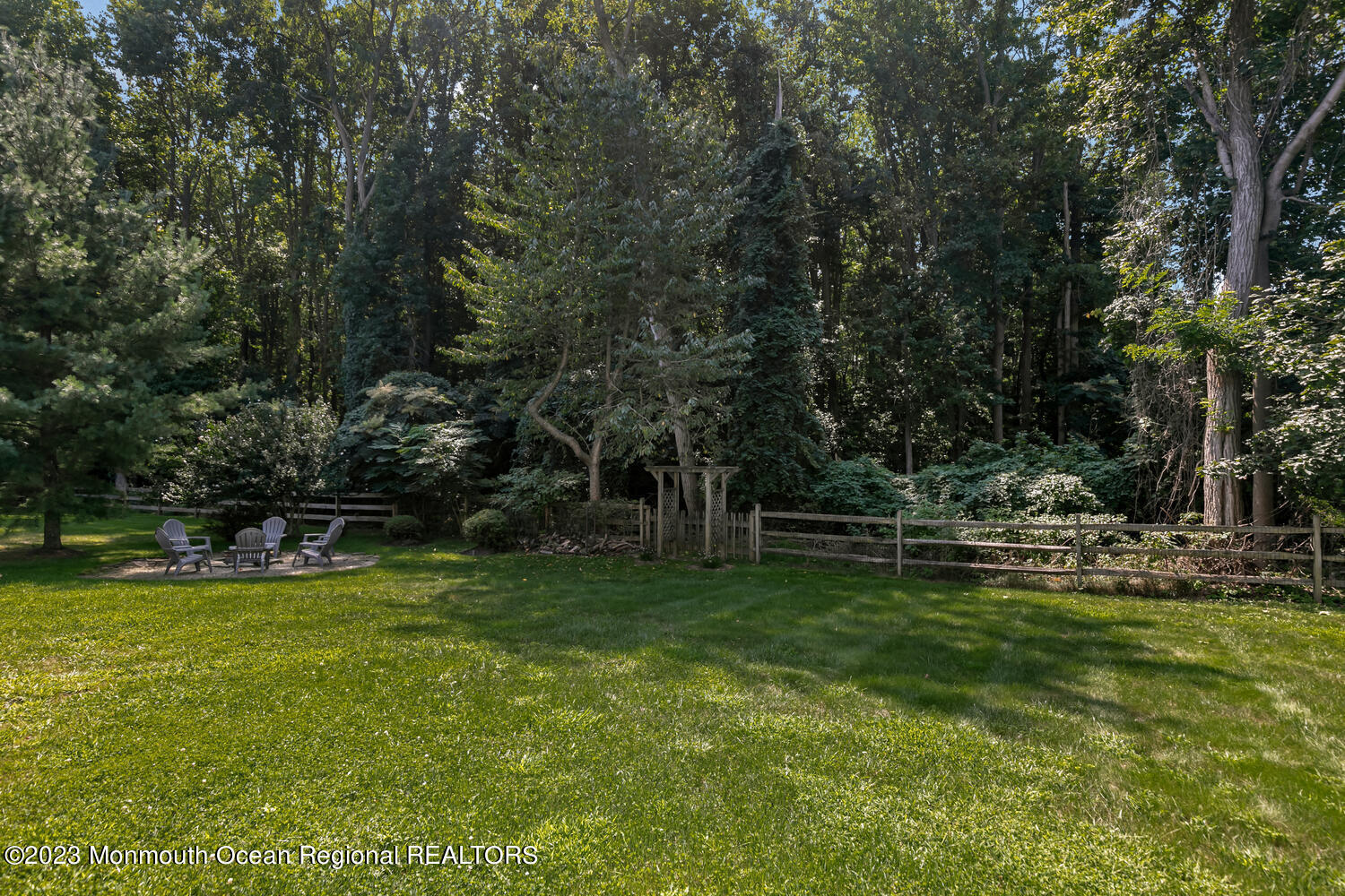 30 Brookside Farm Road Fair Haven, NJ 07704 - Photo 2 of 47 yard