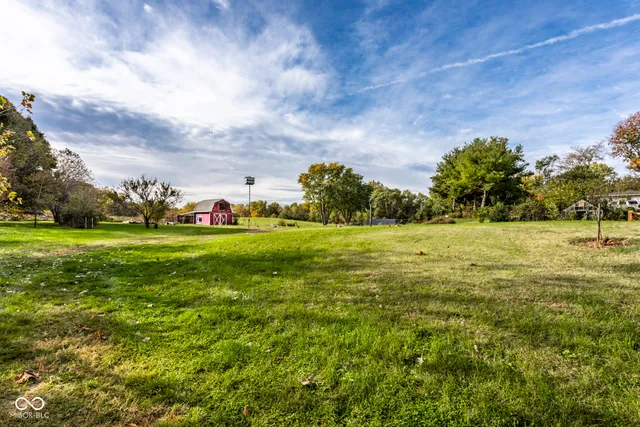 $424,900 | 8915 North Waverly Park Road, Martinsville, IN 46151