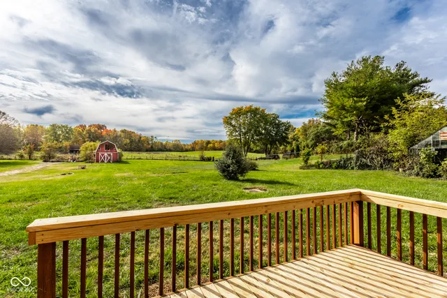 $424,900 | 8915 North Waverly Park Road, Martinsville, IN 46151