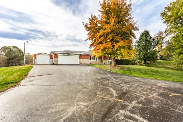 $424,900 | 8915 North Waverly Park Road, Martinsville, IN 46151