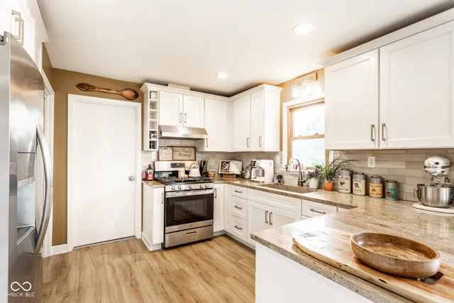 $424,900 | 8915 North Waverly Park Road, Martinsville, IN 46151