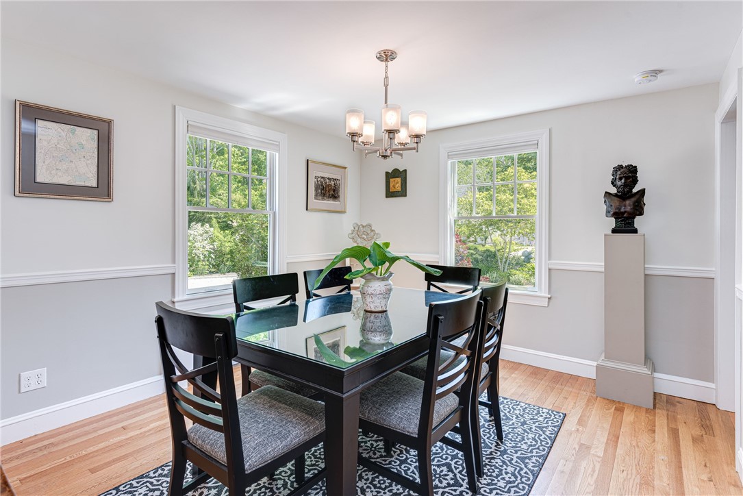 39 Salisbury Road Barrington, RI 02806 - Photo 11 of 34
