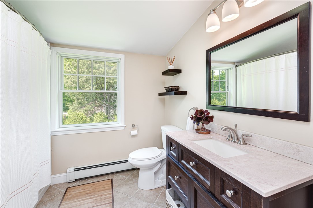 39 Salisbury Road Barrington, RI 02806 - Photo 24 of 34