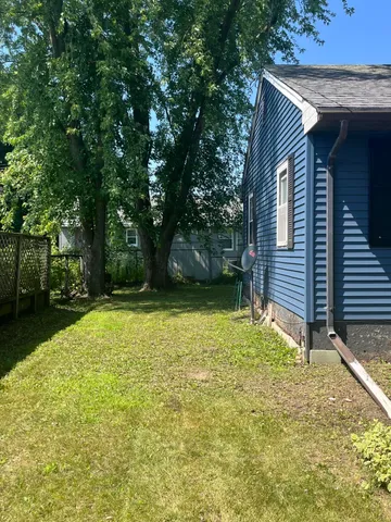 $151,000 | 956 Circle Drive, Manitowoc, WI 54220
