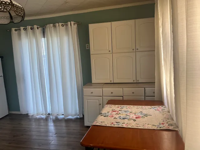 $151,000 | 956 Circle Drive, Manitowoc, WI 54220