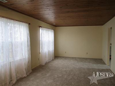 12220 Johnson Road Churubusco, IN 46723 - Photo 7 of 18 Gallery Image 7