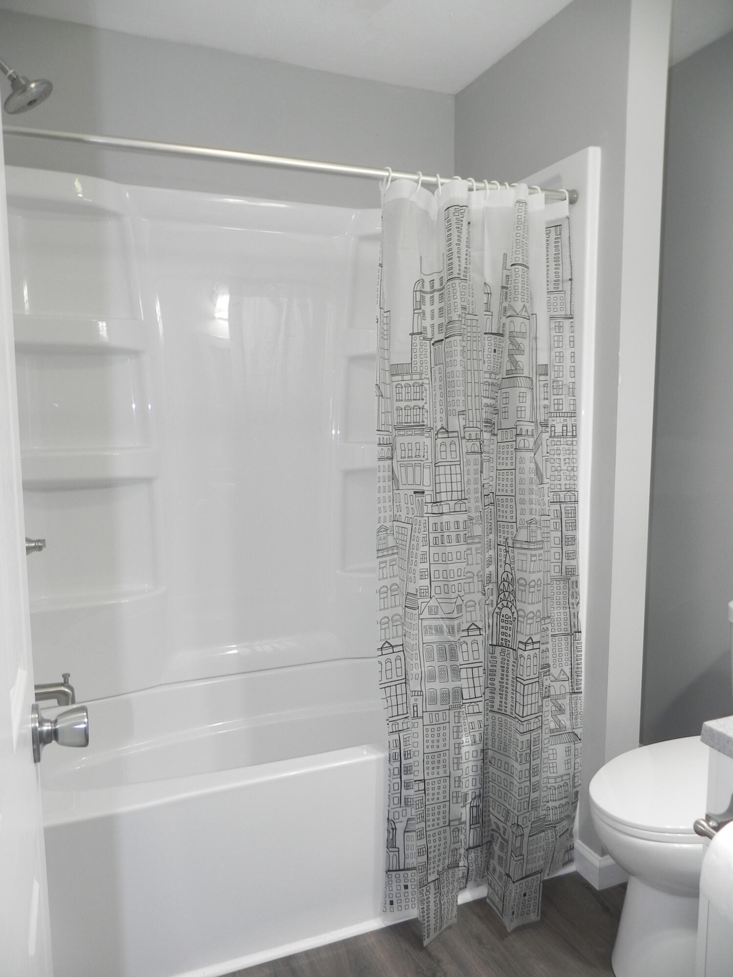 216 East Delaware Street Decatur, MI 49045 - Photo 9 of 16 guest bath