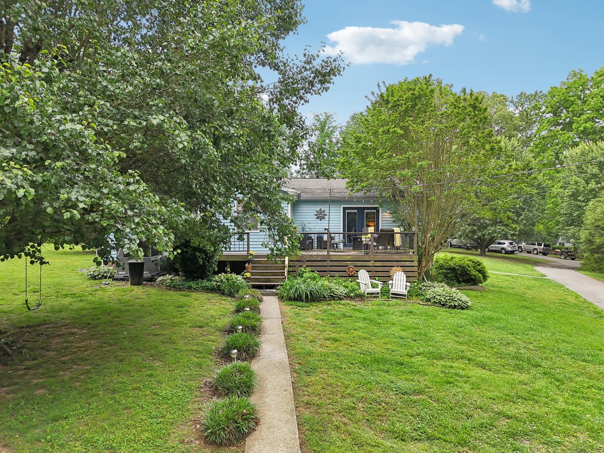 401 Harper Road Clarksville, TN 37043 - Photo 68 of 79 a front view of a house with garden