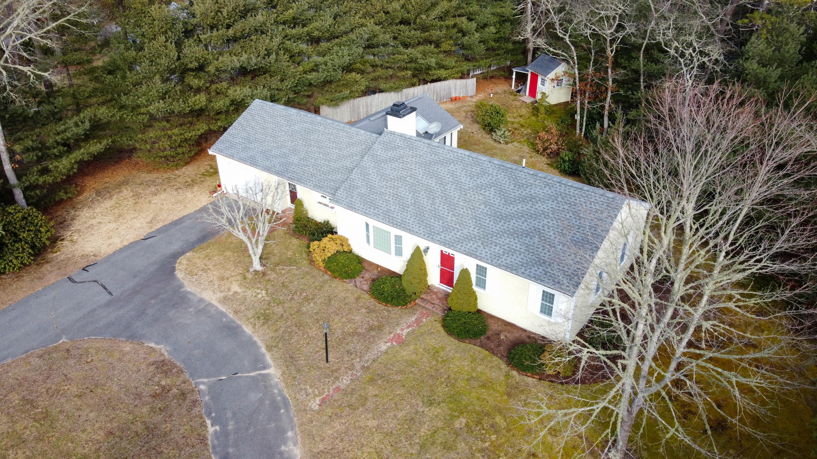 5 Barbary Circle Mashpee, MA 02649 - Photo 4 of 24 a view of a yard in front of house