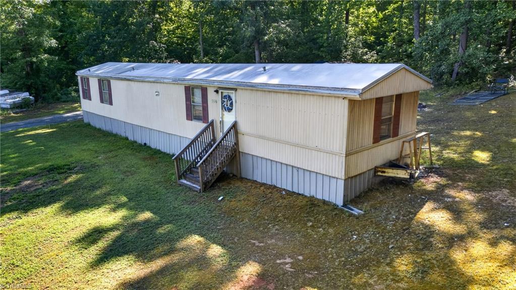 526 Kindley Road Thomasville, NC 27360 - Photo 3 of 14