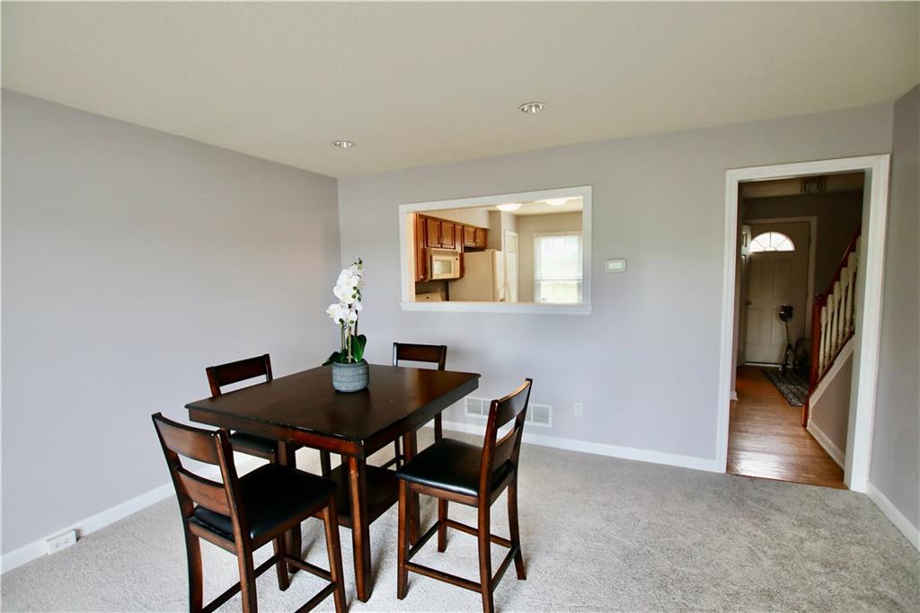 86 Castle View Drive McKees Rocks, PA 15136 - Photo 9 of 25 Dining room view looking into the kitchen area,