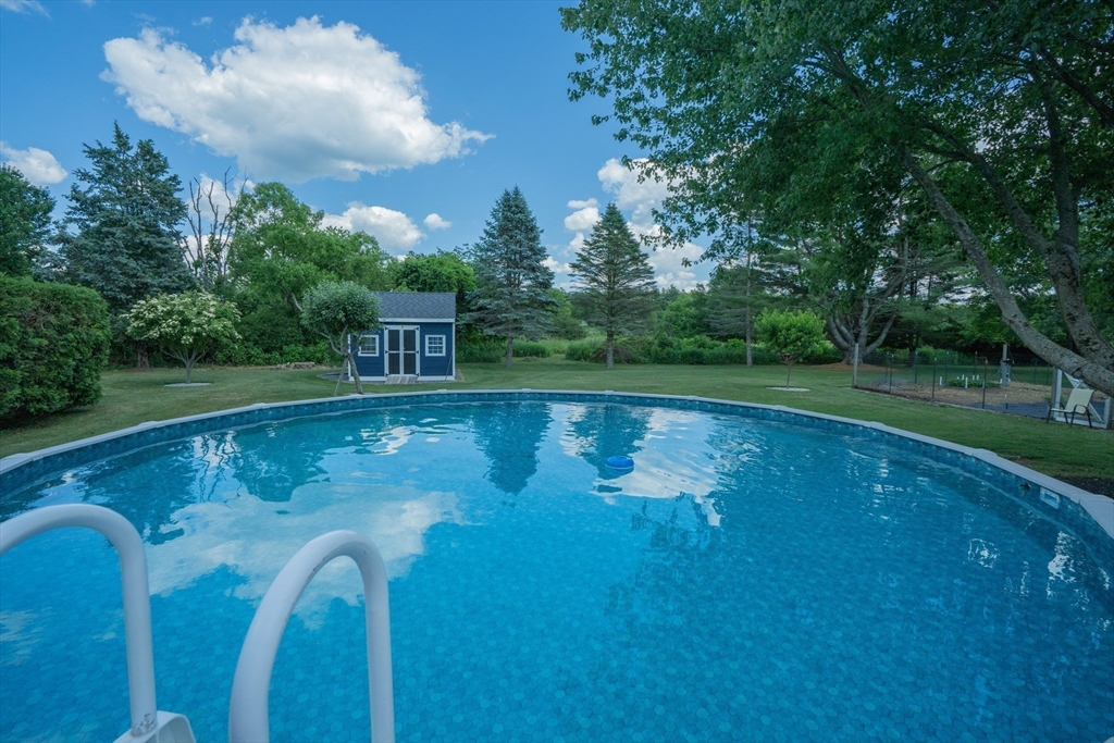 305 Scadding Street Taunton, MA 02780 - Photo 33 of 38