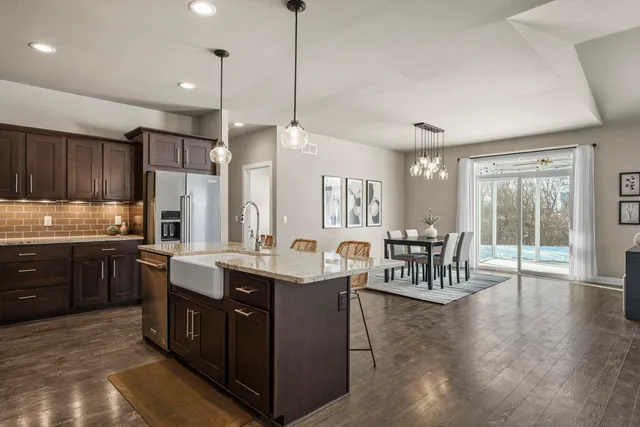 $798,000 | 402 Burnt Sienna Drive, Middleton, WI 53562