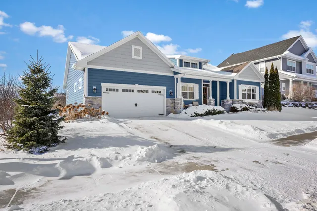 $798,000 | 402 Burnt Sienna Drive, Middleton, WI 53562