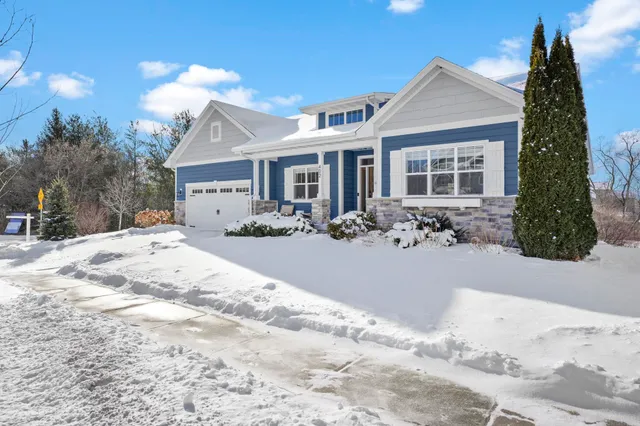 $798,000 | 402 Burnt Sienna Drive, Middleton, WI 53562