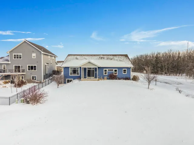 $798,000 | 402 Burnt Sienna Drive, Middleton, WI 53562
