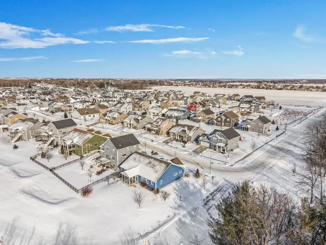 $798,000 | 402 Burnt Sienna Drive, Middleton, WI 53562