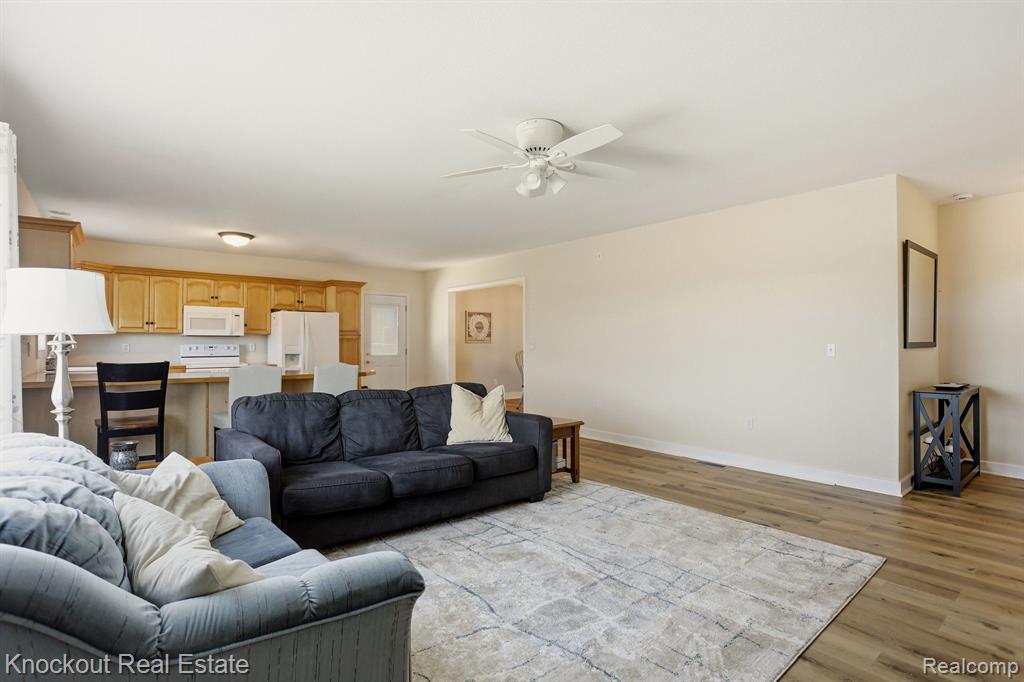 9941 Lange Road Birch Run, MI 48415 - Photo 10 of 42