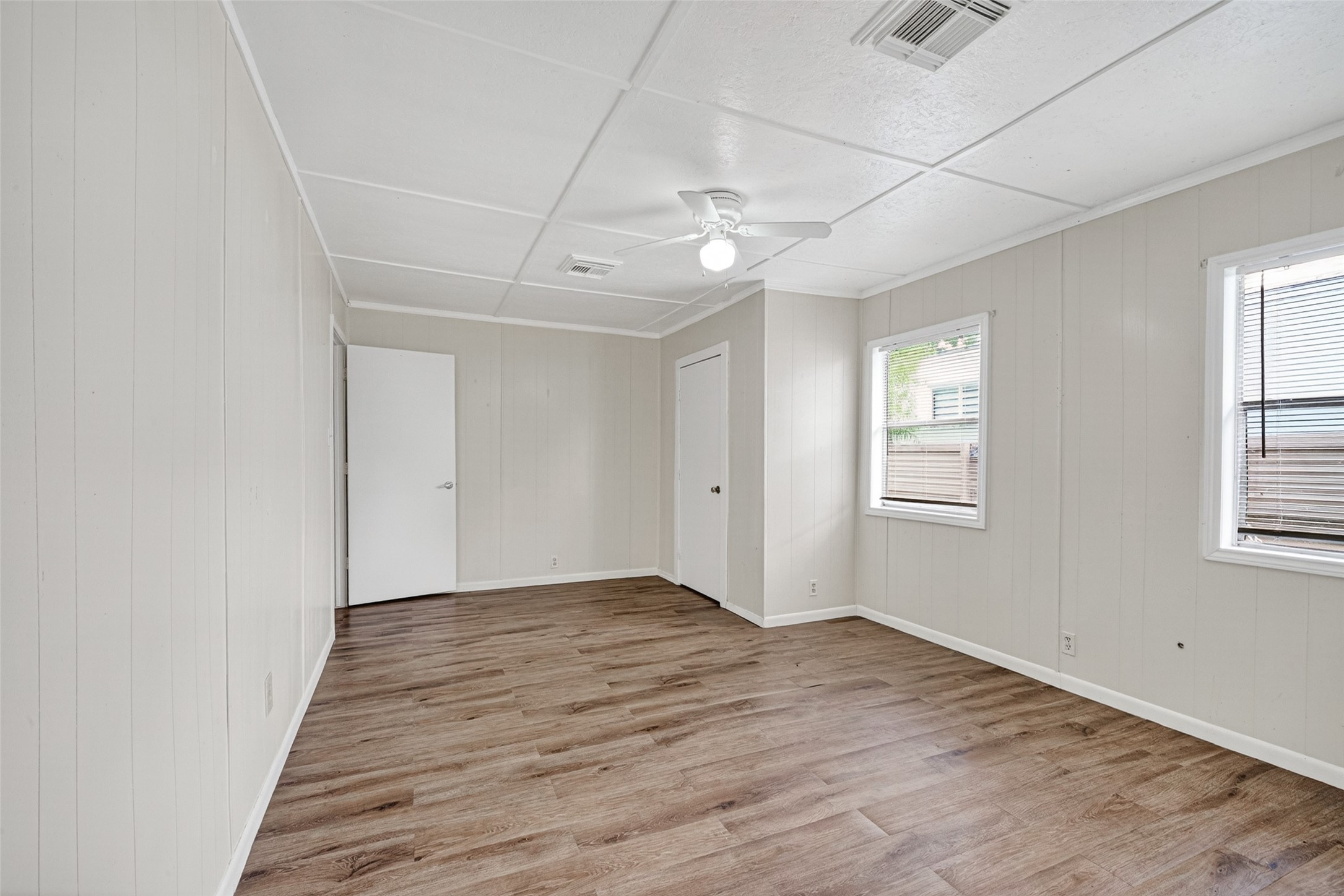 12731 Wanda Way, Unit 685 Rosharon, TX 77583 - Photo 9 of 12 Another view 3rd Bedroom
