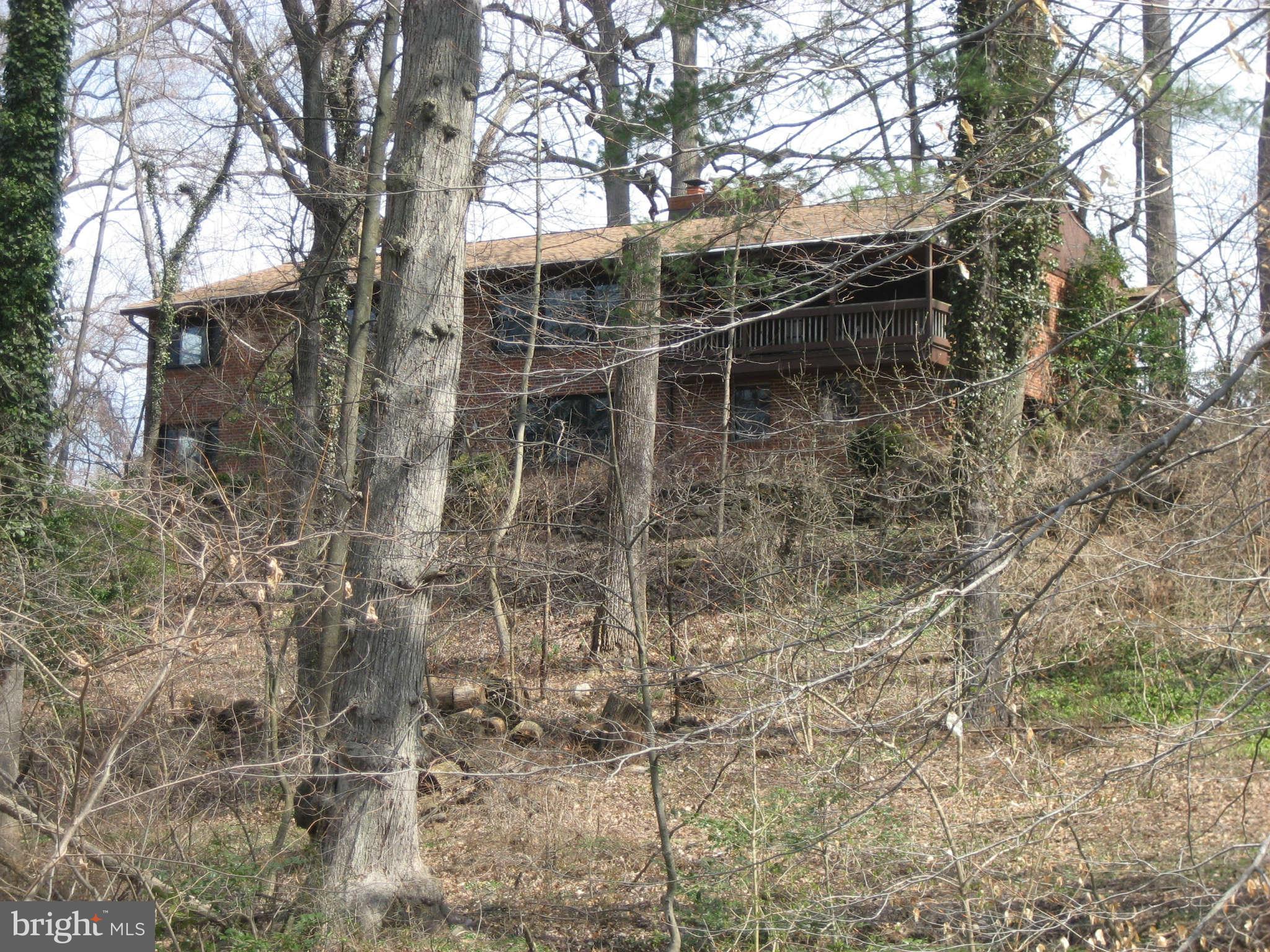 Exterior (Front)