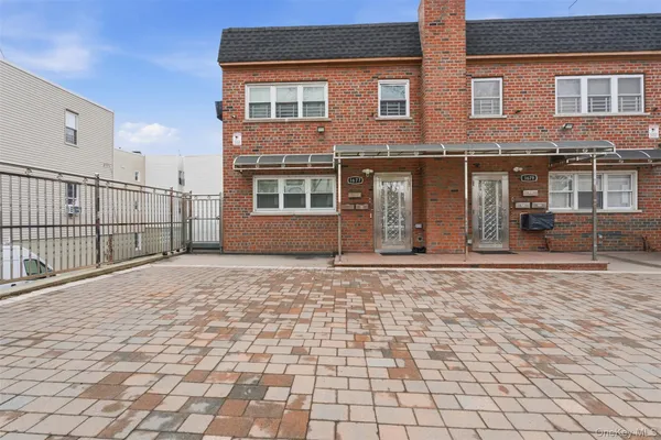 $800,000 | 1677 Unionport Road | Van Nest