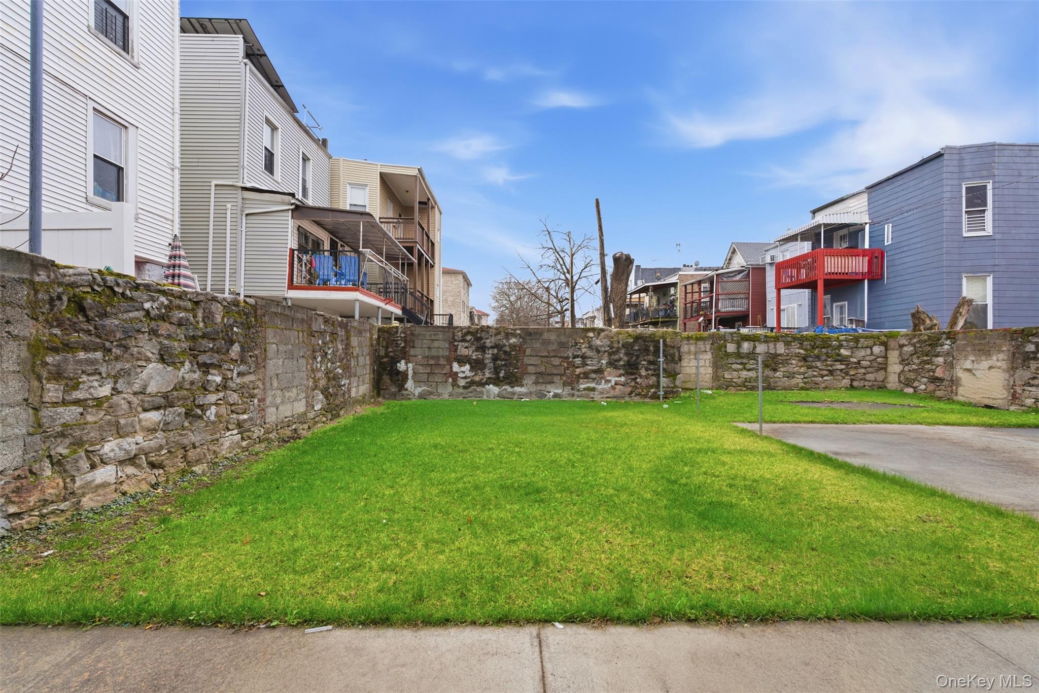 1677 Unionport Road Bronx, NY 10460 - Photo 33 of 33 View of yard with a residential view