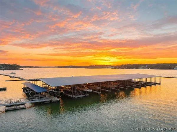 $988,900 | 1230 Lands End Parkway, Unit 105, Osage Beach, MO 65065