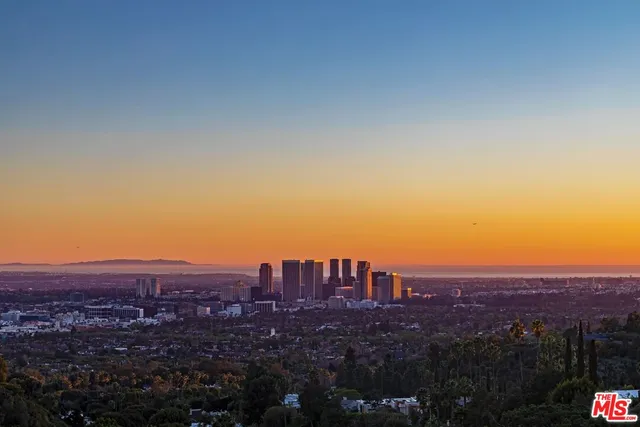 $10,495,000 | 1260 St Ives Place, Los Angeles, CA 90069