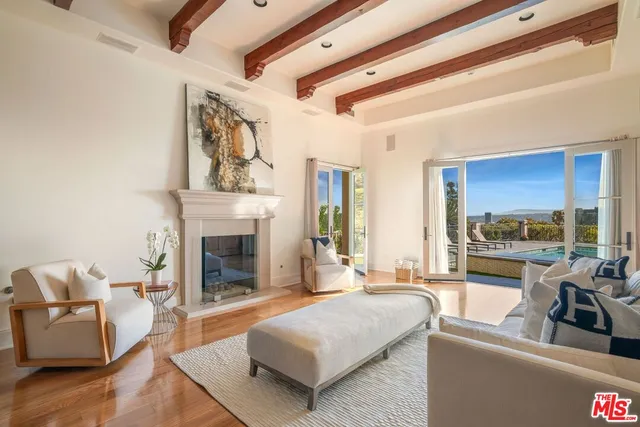 $10,495,000 | 1260 St Ives Place, Los Angeles, CA 90069