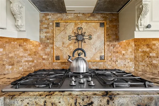 $1,149,990 | 2445 Ping Drive, Henderson, NV 89074