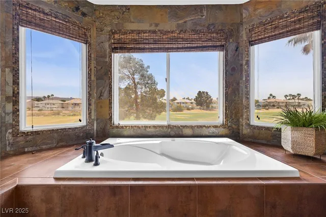 $1,149,990 | 2445 Ping Drive, Henderson, NV 89074