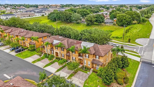 $289,900 | 2020 Calabria Avenue, Davenport, FL 33897