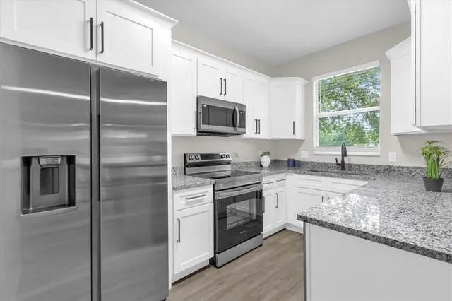 $289,900 | 2020 Calabria Avenue, Davenport, FL 33897