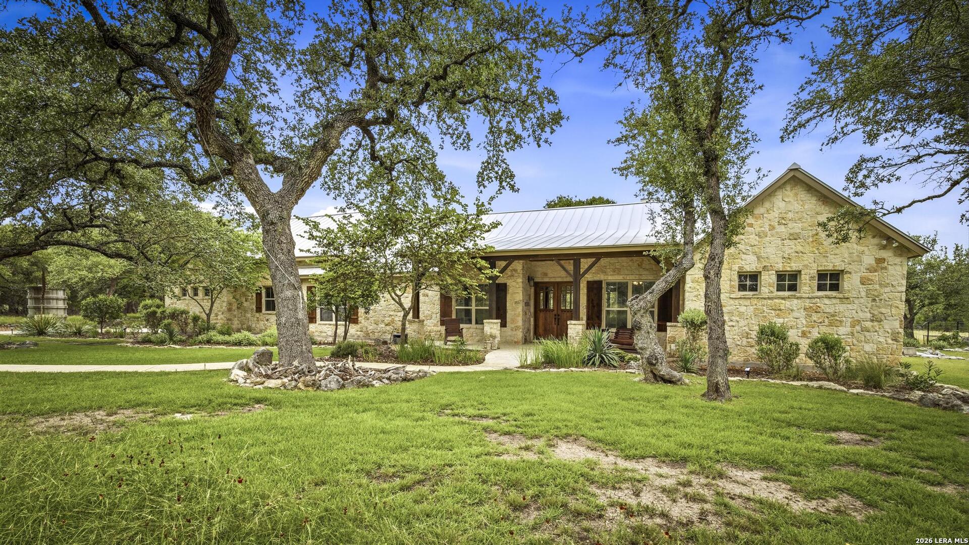 392 Rio Brazos Drive Boerne, TX 78006 - Photo 8 of 76
