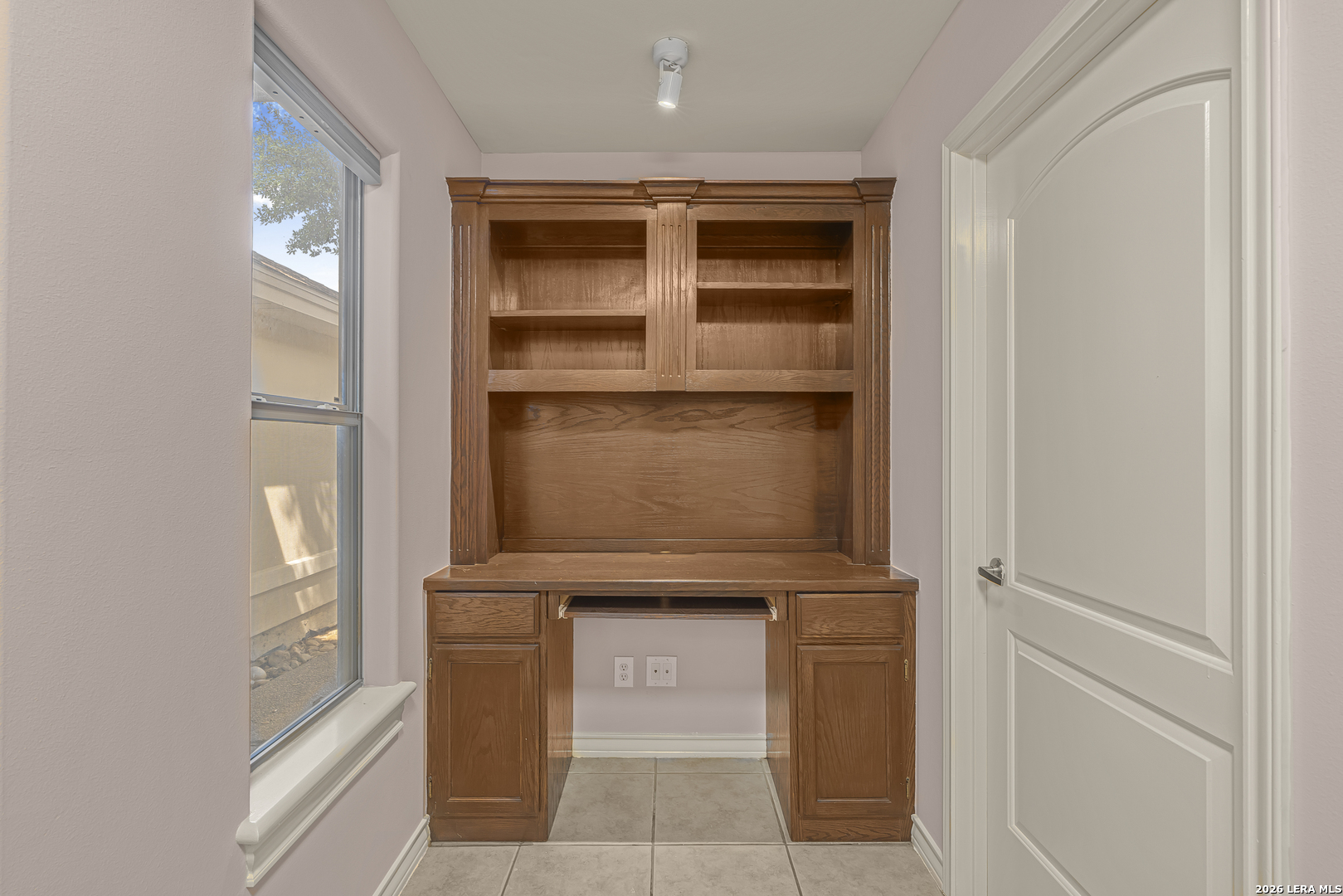 8710 Allegheny Laredo, TX 78045 - Photo 4 of 23 a view of walk in closet