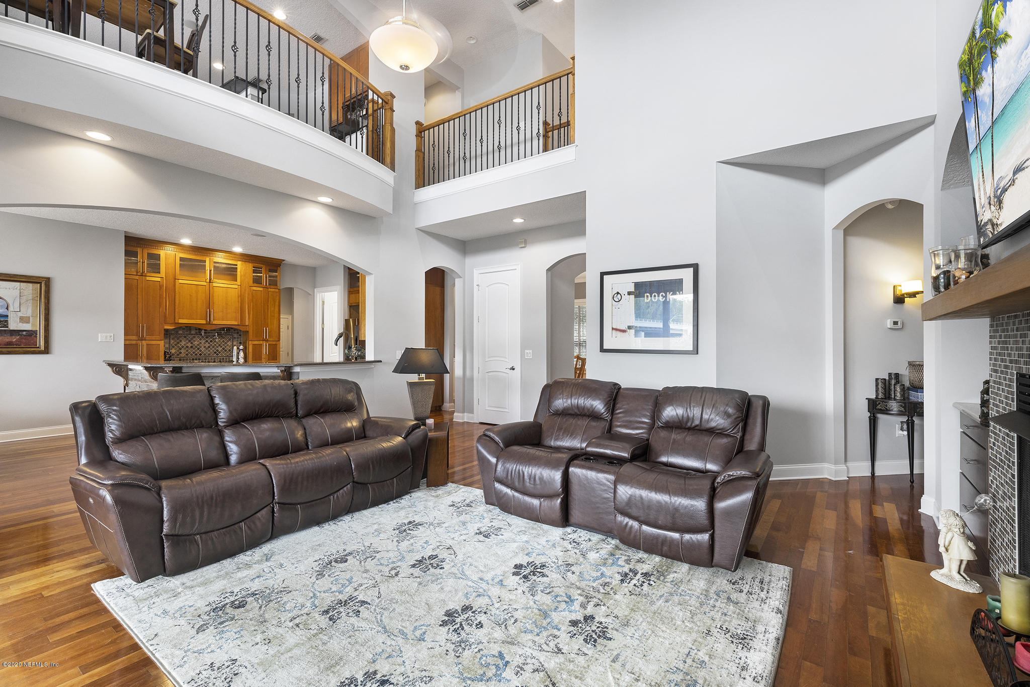 3255 Manatee Point Middleburg, FL 32068 - Photo 16 of 70 a living room with furniture and a couch