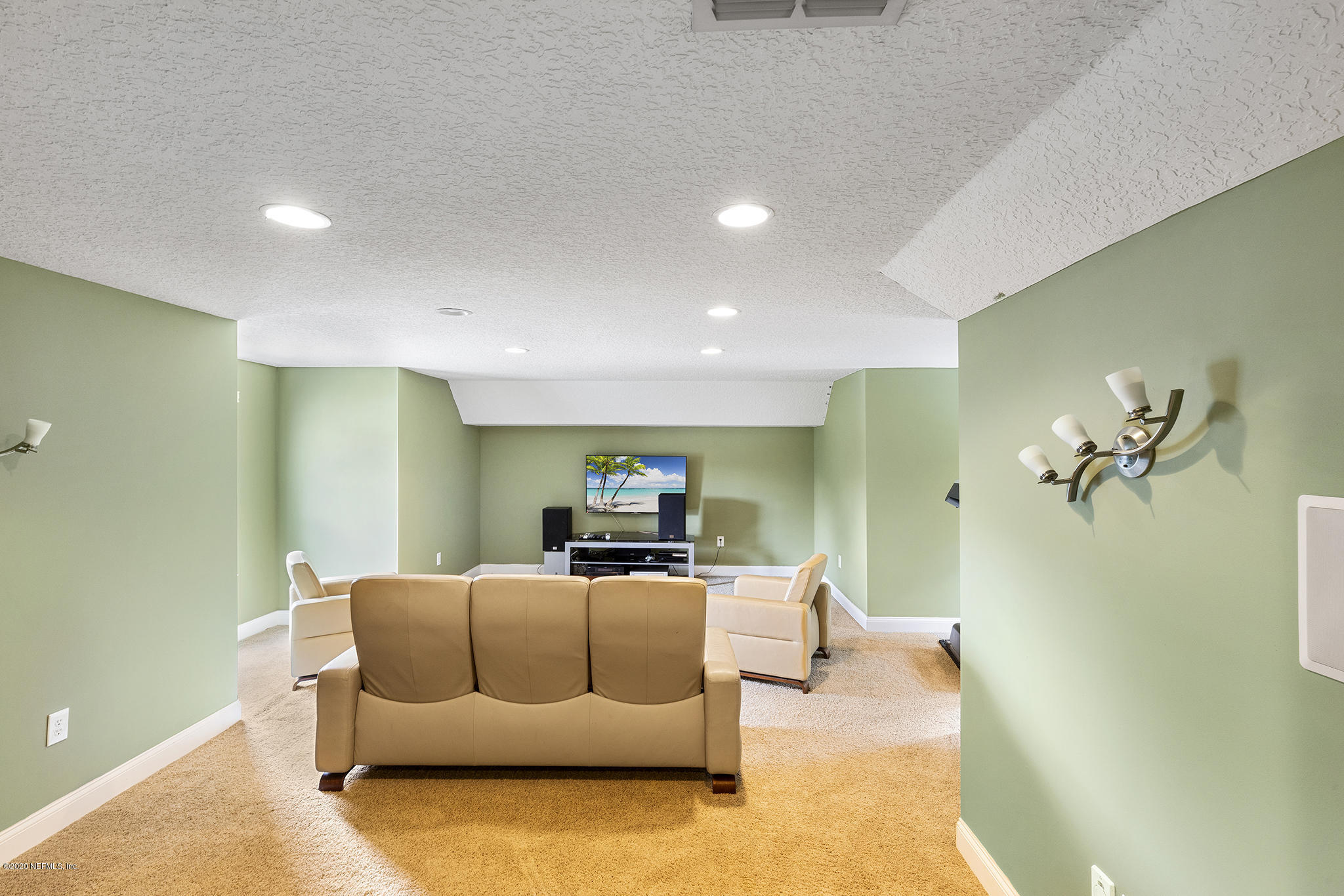 3255 Manatee Point Middleburg, FL 32068 - Photo 42 of 70 a living room with furniture