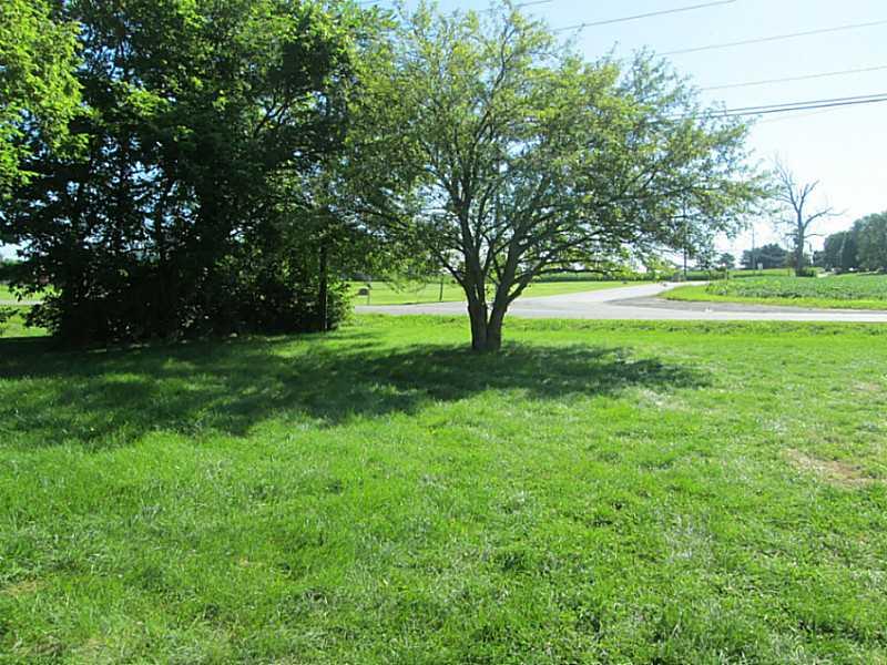 8762 5 Points Road Indianapolis, IN 46237 - Photo 2 of 20 Gallery Image 2