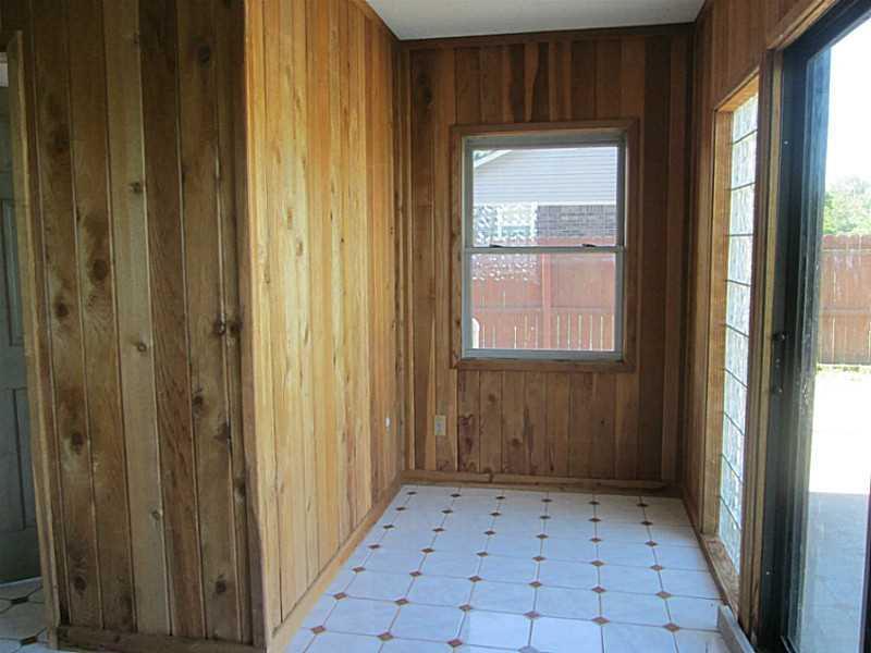 8762 5 Points Road Indianapolis, IN 46237 - Photo 15 of 20 Gallery Image 15
