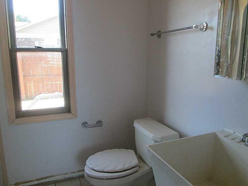 8762 5 Points Road Indianapolis, IN 46237 - Photo 16 of 20 Gallery Image 16
