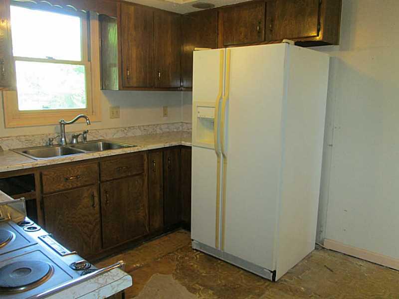 8762 5 Points Road Indianapolis, IN 46237 - Photo 6 of 20 Gallery Image 6