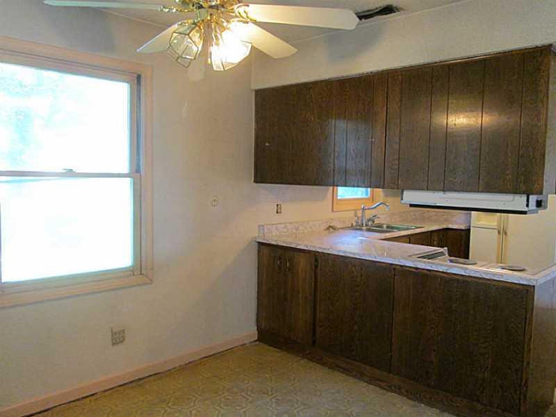 8762 5 Points Road Indianapolis, IN 46237 - Photo 7 of 20 Gallery Image 7