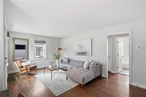 $299,000 | 8324 Belleview Avenue, Kansas City, MO 64114