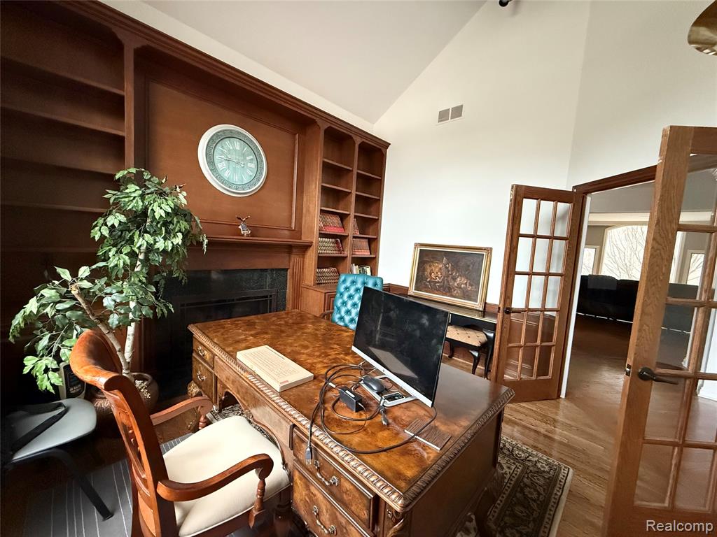 23170 Inverness Court Novi, MI 48374 - Photo 4 of 51