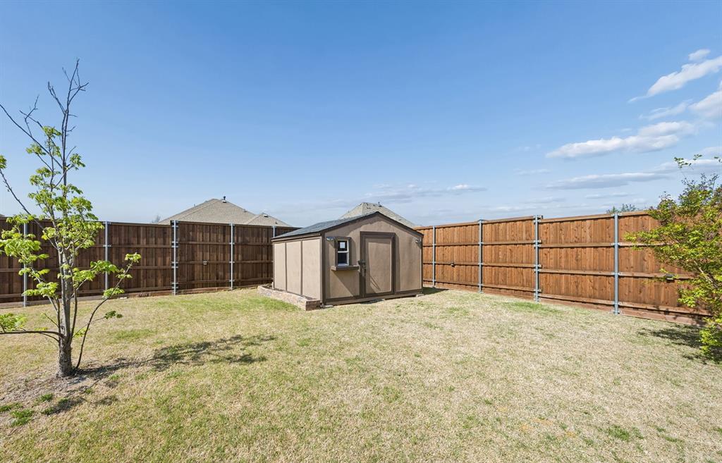 1341 Canary Lane Forney, TX 75126 - Photo 31 of 34